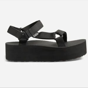 Teva FLATFORM UNIVERSAL black platform sandals size 8